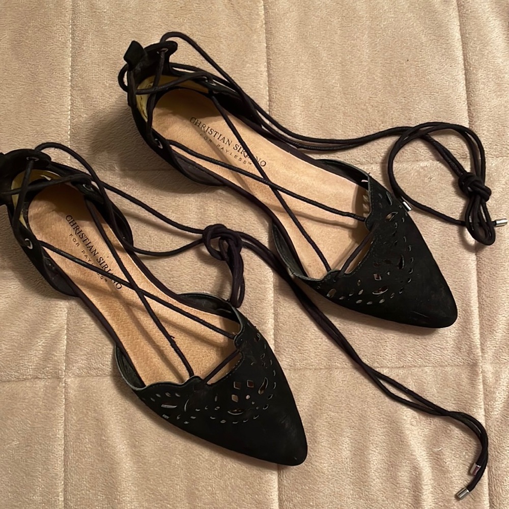 Flats that tie up your ankle! Super Cute!